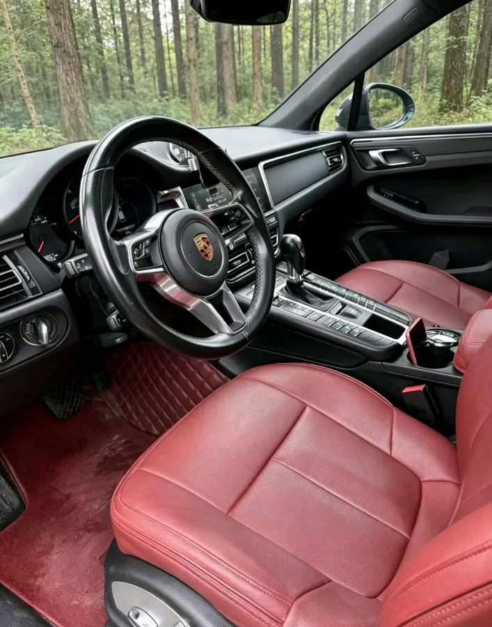 2018 Porsche Macan 2.0T 252HP L4 7DCT,autocango,china used car exporter,china ev exporter,chinese used car exporter,chinese used ev exporter