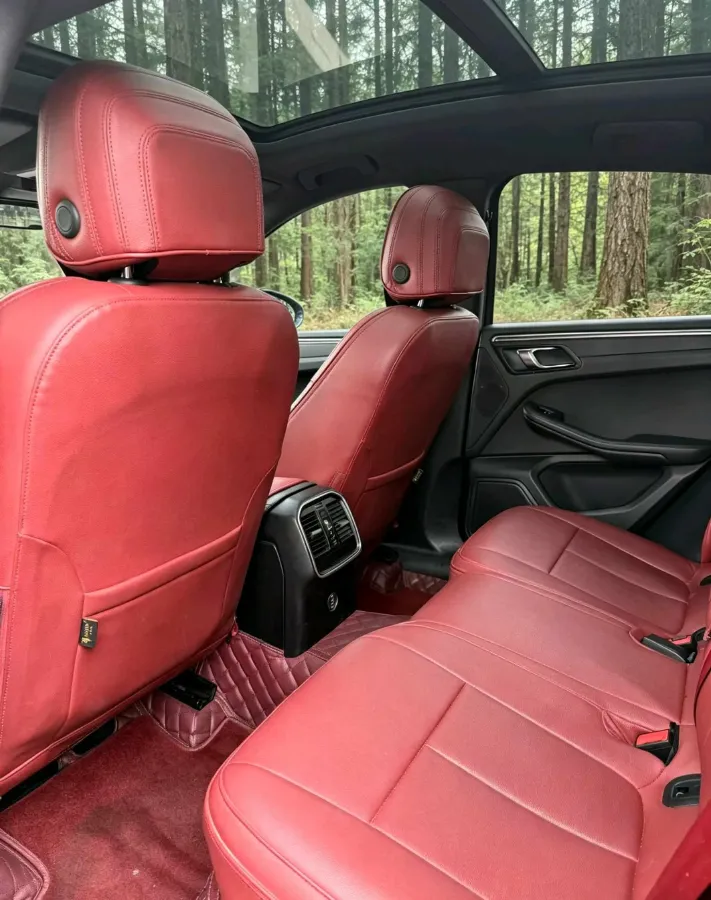 2018 Porsche Macan 2.0T 252HP L4 7DCT,autocango,china used car exporter,china ev exporter,chinese used car exporter,chinese used ev exporter