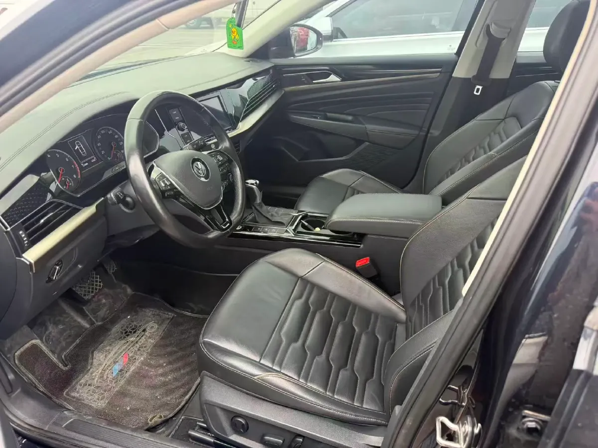 2019 Skoda Kodiak 2.0T 186HP L4 7DCT,autocango,china used car exporter,china ev exporter,chinese used car exporter,chinese used ev exporter