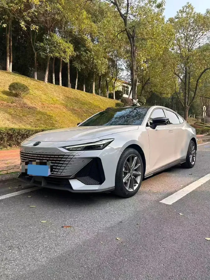 2023 ChangAn UNI-V 1.5T 188HP L4 7DCT,autocango,china used car exporter,china ev exporter,chinese used car exporter,chinese used ev exporter