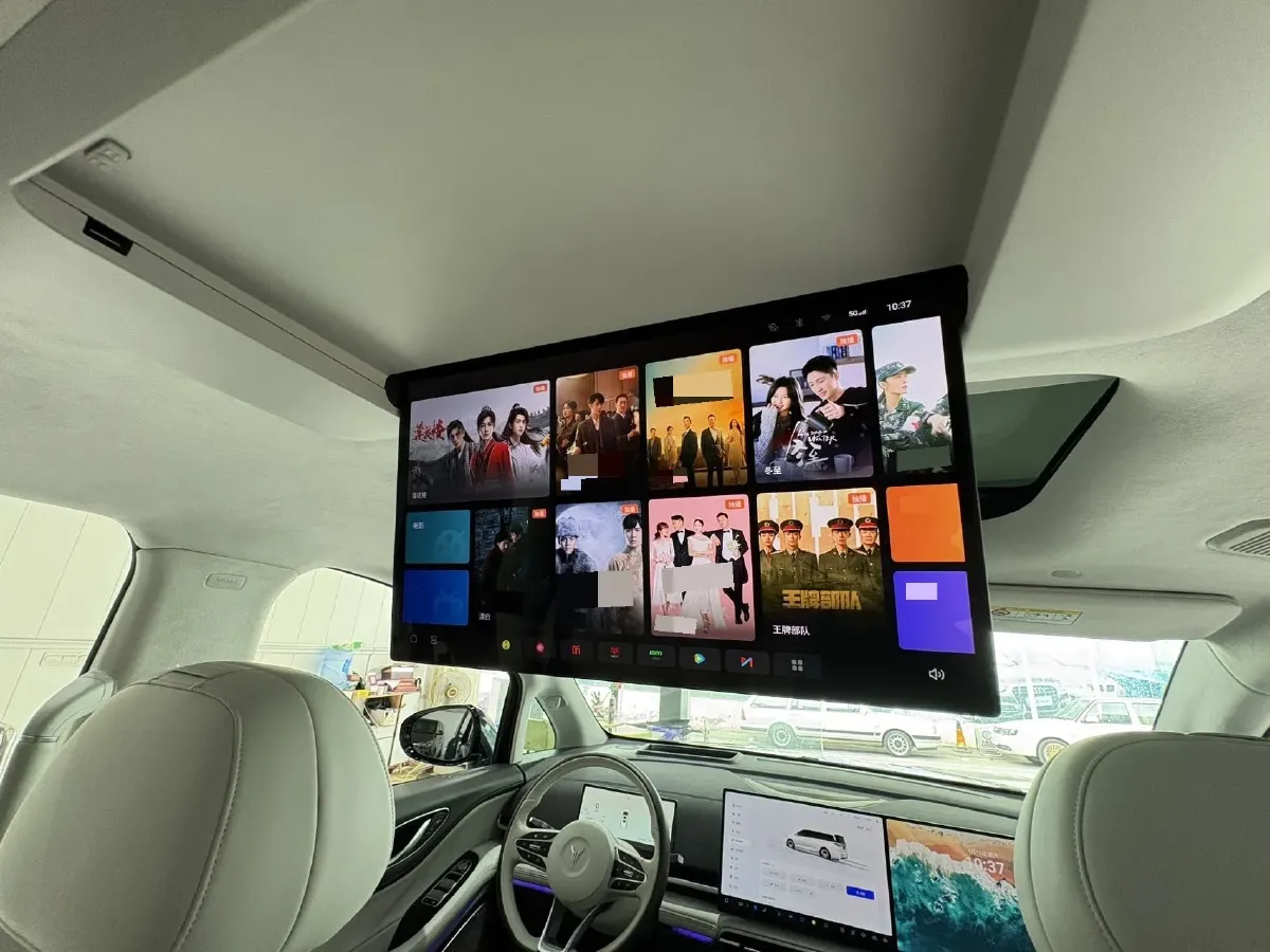 2025 Voyah Dream 1.5T 150HP L4 PHEV 41.7KWH,autocango,china used car exporter,china ev exporter,chinese used car exporter,chinese used ev exporter