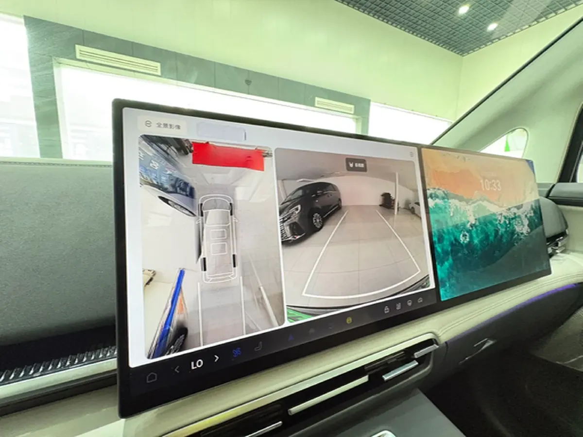 2025 Voyah Dream 1.5T 150HP L4 PHEV 41.7KWH,autocango,china used car exporter,china ev exporter,chinese used car exporter,chinese used ev exporter