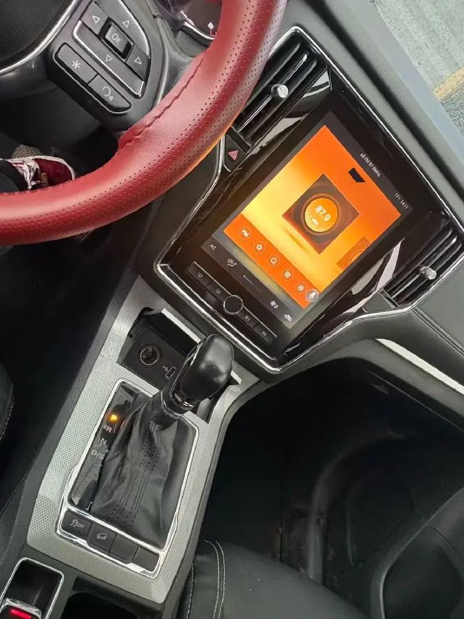 2020 Roewe i6 1.5T 169HP L4 7DCT,autocango,china used car exporter,china ev exporter,chinese used car exporter,chinese used ev exporter