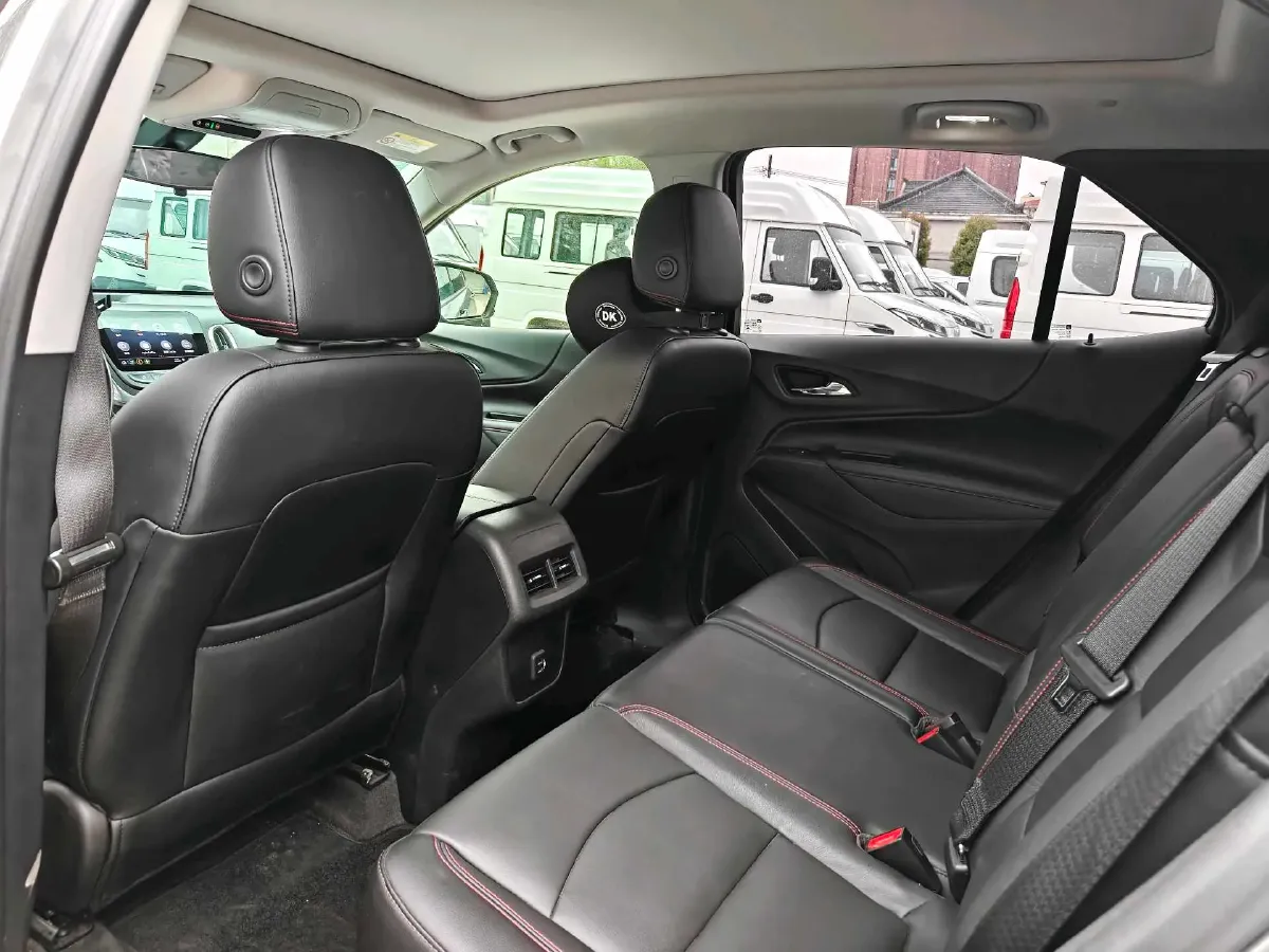 2019 Chevrolet Equinox 2.0T 260HP L4 9AT,autocango,china used car exporter,china ev exporter,chinese used car exporter,chinese used ev exporter