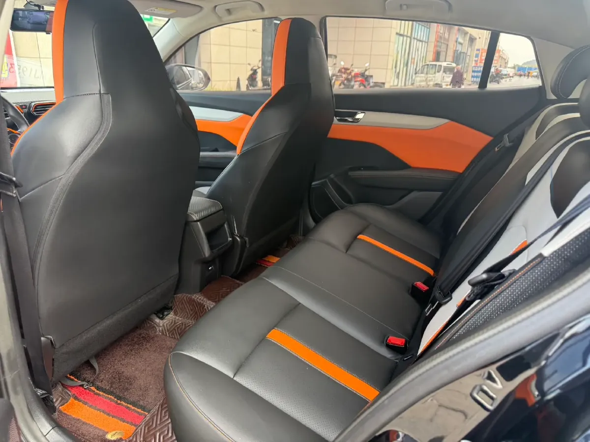 2023 DongFeng Aeolus YiXuan 1.5L 125HP L4 6DCT,autocango,china used car exporter,china ev exporter,chinese used car exporter,chinese used ev exporter