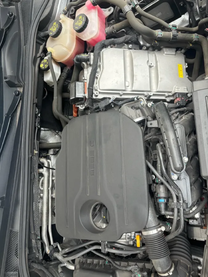 2023 Roewe D7 1.5L 112HP L4 1DHT PHEV 21.4KWH,autocango,china used car exporter,china ev exporter,chinese used car exporter,chinese used ev exporter