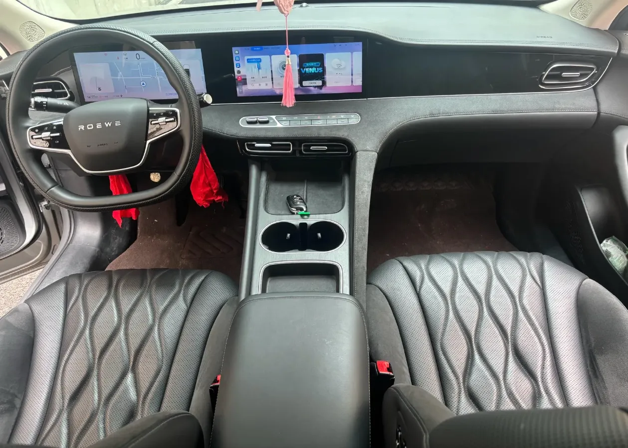 2023 Roewe D7 1.5L 112HP L4 1DHT PHEV 21.4KWH,autocango,china used car exporter,china ev exporter,chinese used car exporter,chinese used ev exporter