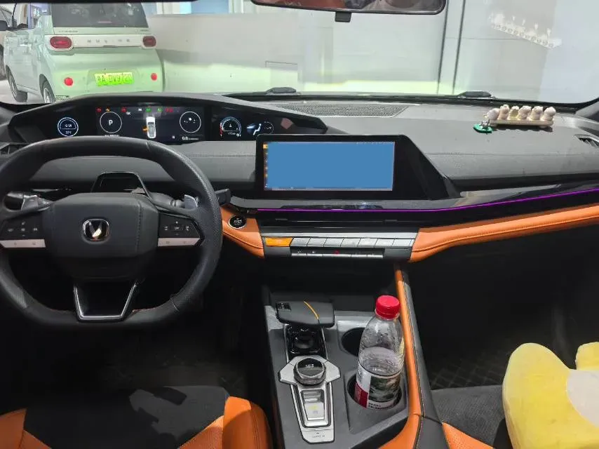 2023 ChangAn UNI-V 1.5T 188HP L4 7DCT,autocango,china used car exporter,china ev exporter,chinese used car exporter,chinese used ev exporter