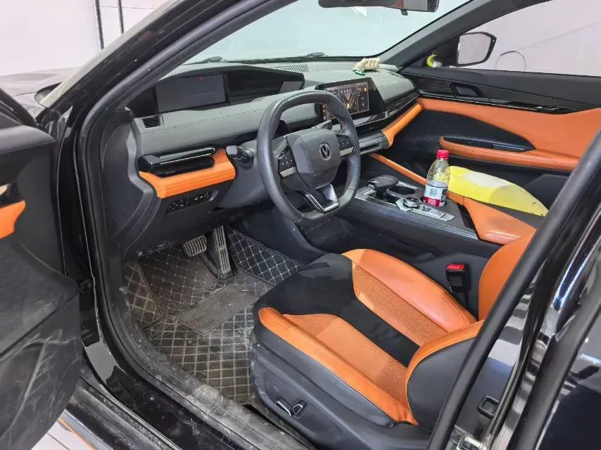 2023 ChangAn UNI-V 1.5T 188HP L4 7DCT,autocango,china used car exporter,china ev exporter,chinese used car exporter,chinese used ev exporter