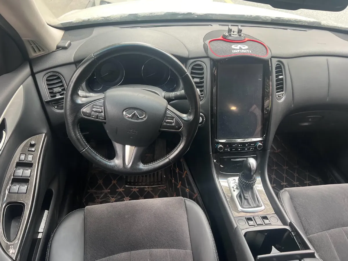 2015 Infiniti QX50 2.5L 235HP V6 7AT,autocango,china used car exporter,china ev exporter,chinese used car exporter,chinese used ev exporter