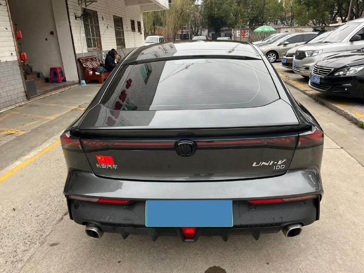 2023 ChangAn UNI-V iDD 1.5T 170HP L4 6TCT PHEV 18.4KWH,autocango,china used car exporter,china ev exporter,chinese used car exporter,chinese used ev exporter