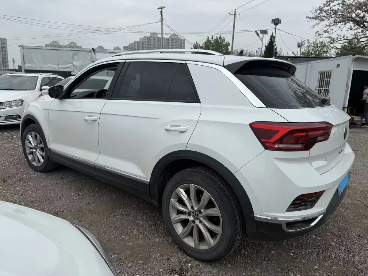 2021 Volkswagen T-Roc 1.4T 150HP L4 7DCT,autocango,china used car exporter,china ev exporter,chinese used car exporter,chinese used ev exporter