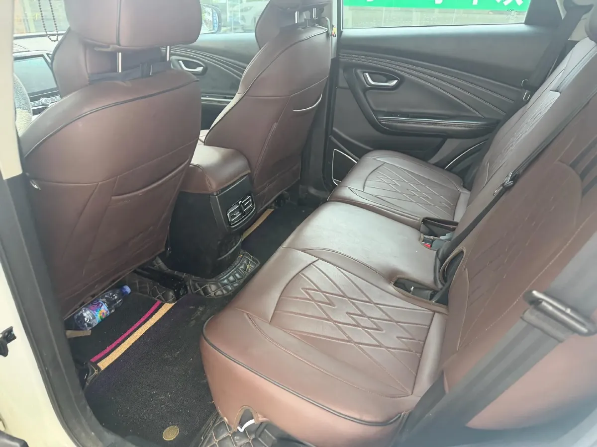 2021 Jetour X70M 1.5T 156HP L4 6DCT,autocango,china used car exporter,china ev exporter,chinese used car exporter,chinese used ev exporter