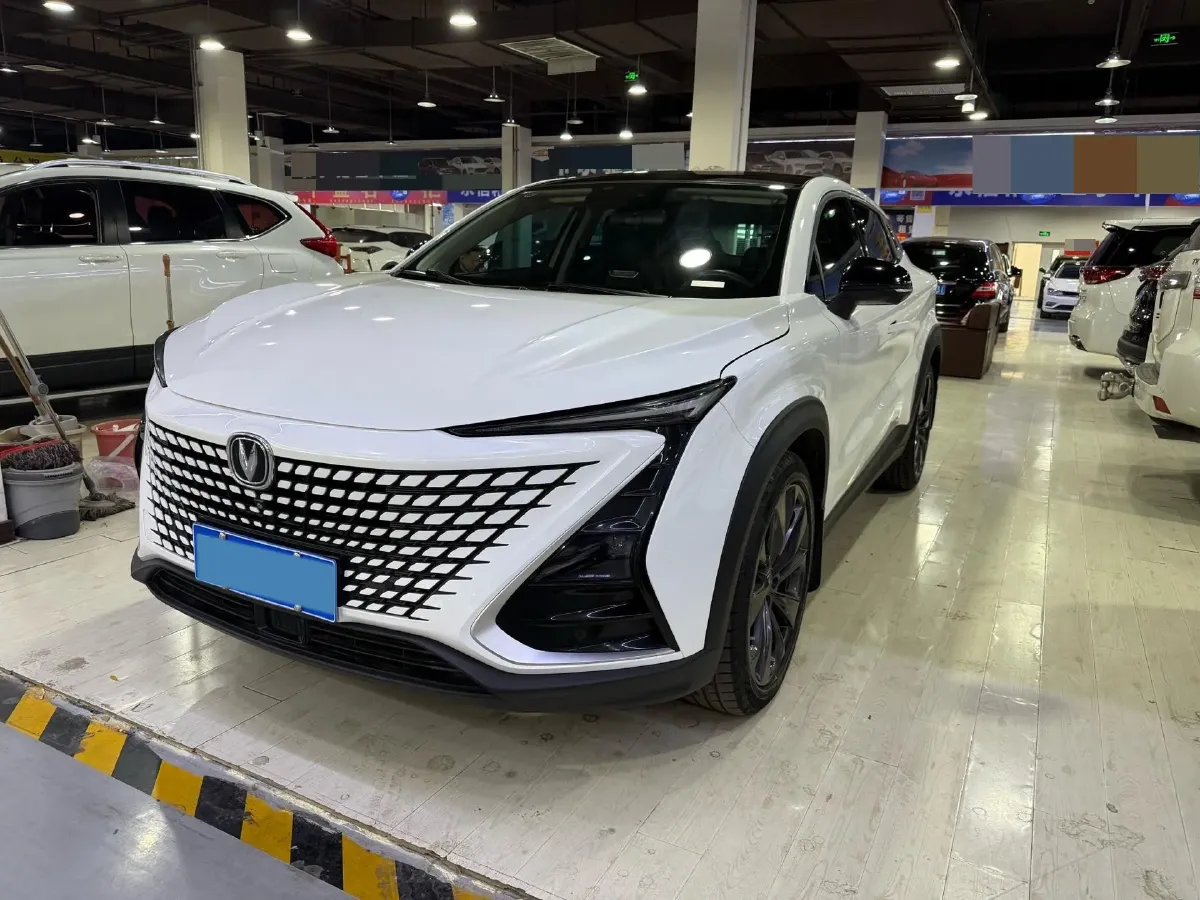 2021 ChangAn UNI-T 1.5T 180HP L4 7DCT,autocango,china used car exporter,china ev exporter,chinese used car exporter,chinese used ev exporter
