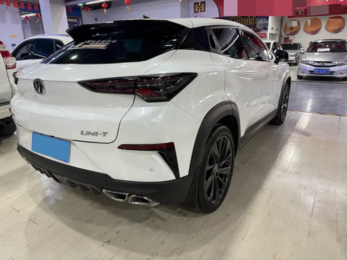 2021 ChangAn UNI-T 1.5T 180HP L4 7DCT,autocango,china used car exporter,china ev exporter,chinese used car exporter,chinese used ev exporter