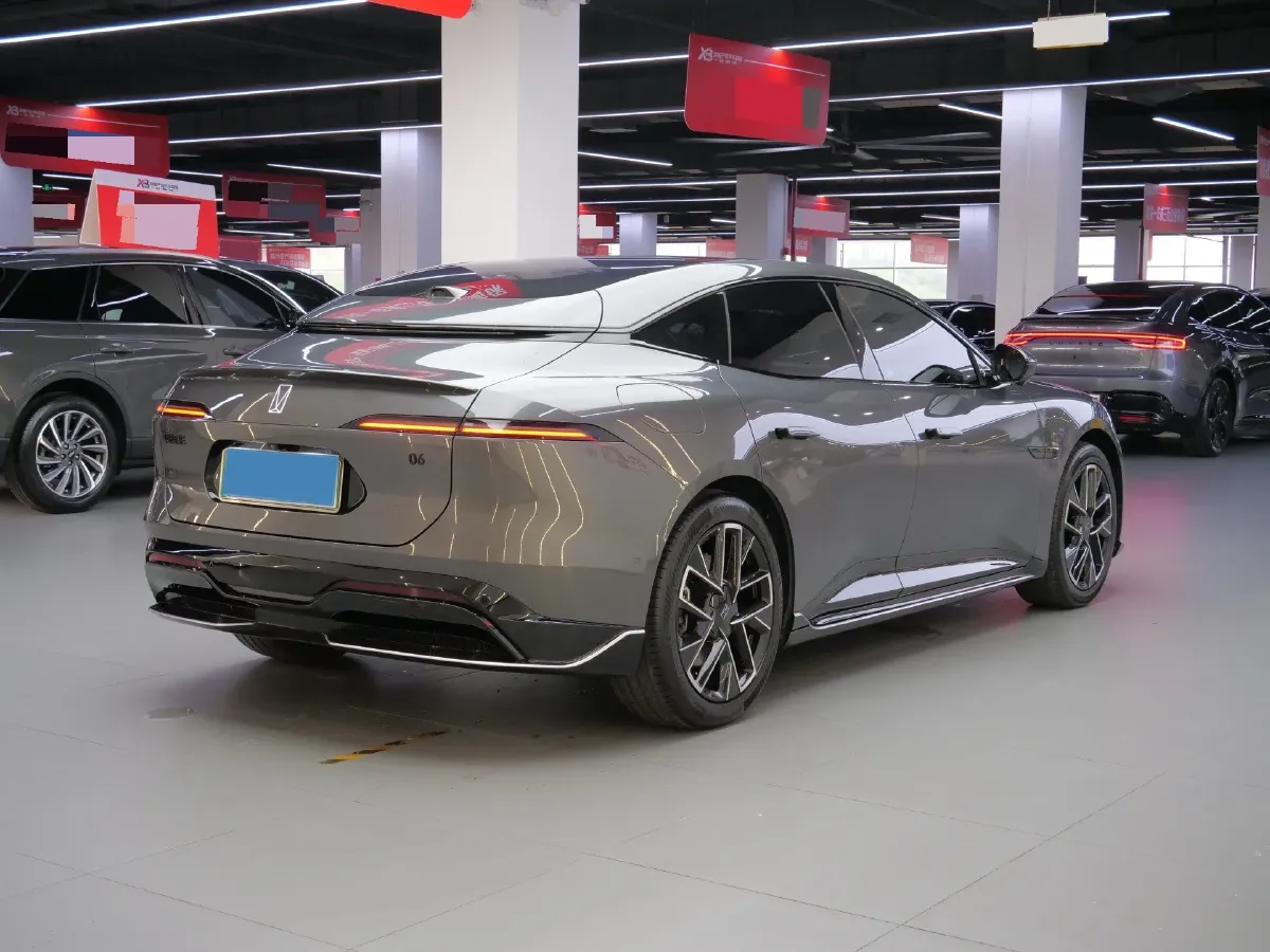 2025 Avatr 06 REEV 156HP REEV,autocango,china used car exporter,china ev exporter,chinese used car exporter,chinese used ev exporter