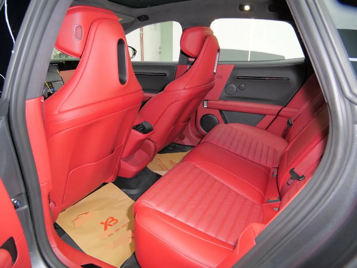 2025 Avatr 06 REEV 156HP REEV,autocango,china used car exporter,china ev exporter,chinese used car exporter,chinese used ev exporter