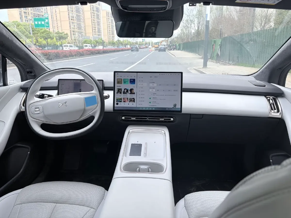 2024 Xpeng P7+ BEV 60.7KWH,autocango,china used car exporter,china ev exporter,chinese used car exporter,chinese used ev exporter