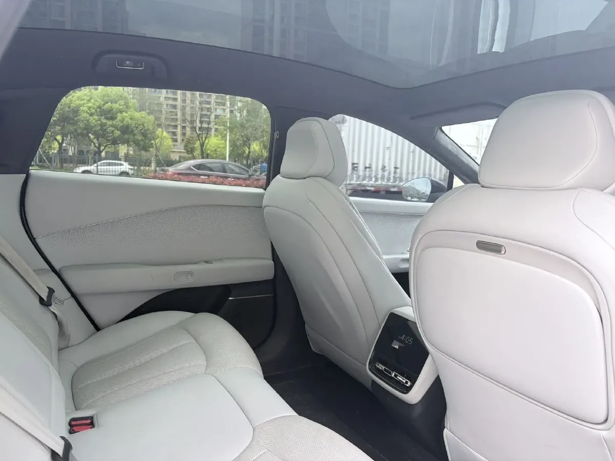 2024 Xpeng P7+ BEV 60.7KWH,autocango,china used car exporter,china ev exporter,chinese used car exporter,chinese used ev exporter