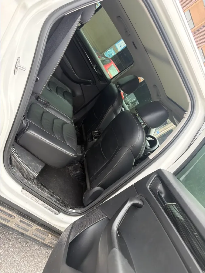 2018 Skoda Kodiak 2.0T 186HP L4 7DCT,autocango,china used car exporter,china ev exporter,chinese used car exporter,chinese used ev exporter