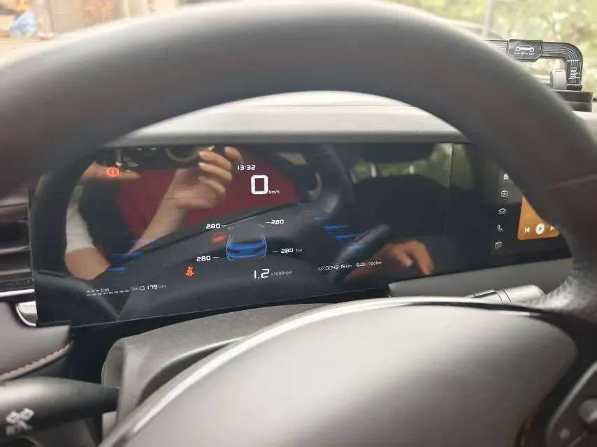 2026 Roewe i5 1.5L 129HP L4 5MT,autocango,china used car exporter,china ev exporter,chinese used car exporter,chinese used ev exporter