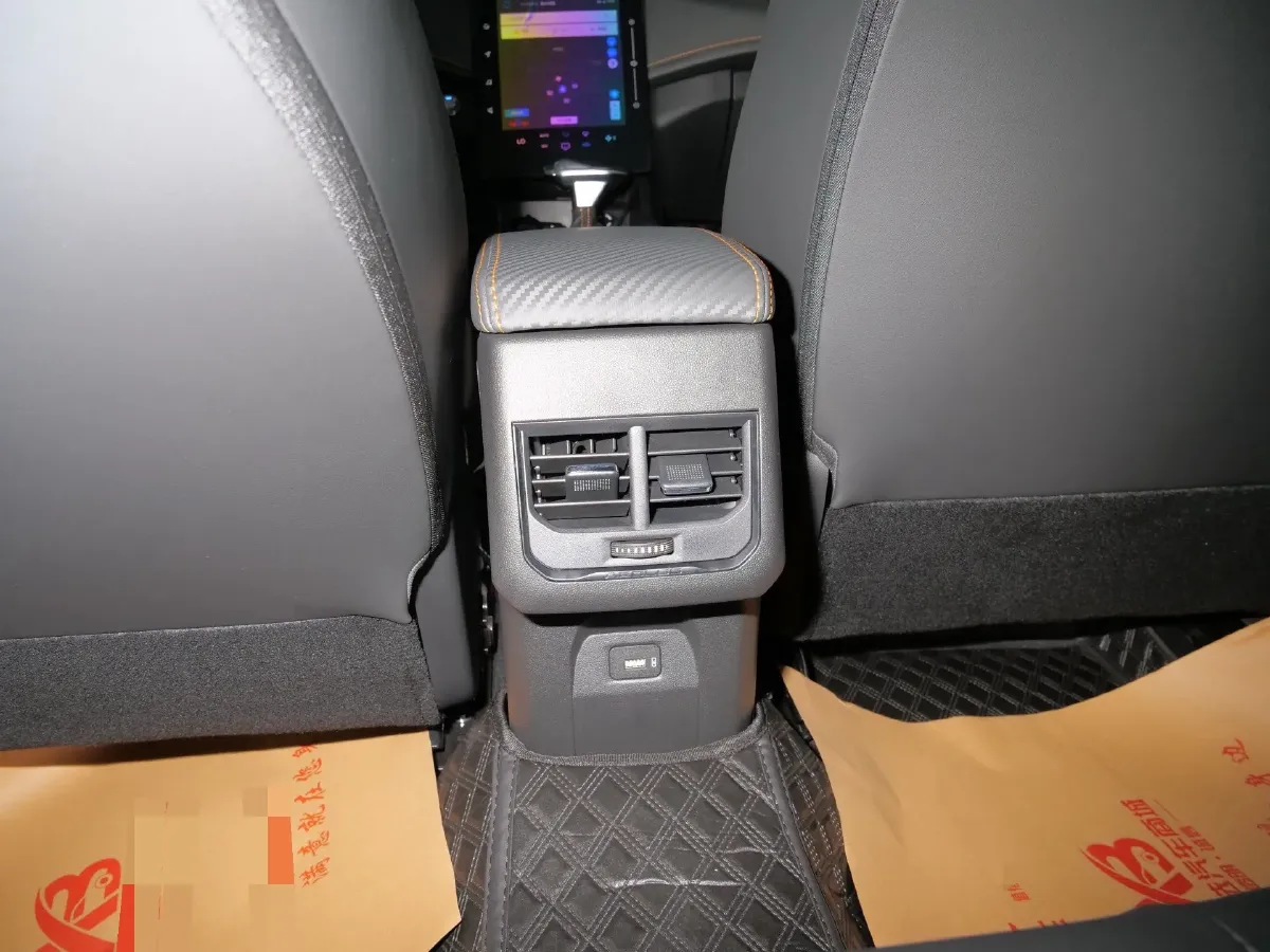 2025 DongFeng Aeolus YiXuan 1.5L 125HP L4 6DCT,autocango,china used car exporter,china ev exporter,chinese used car exporter,chinese used ev exporter