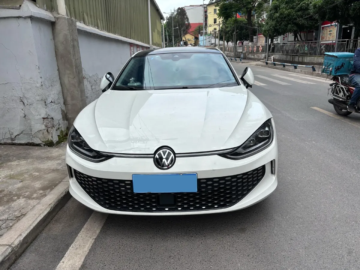 2024 Volkswagen Lamando 1.4T 150HP L4 7DCT,autocango,china used car exporter,china ev exporter,chinese used car exporter,chinese used ev exporter