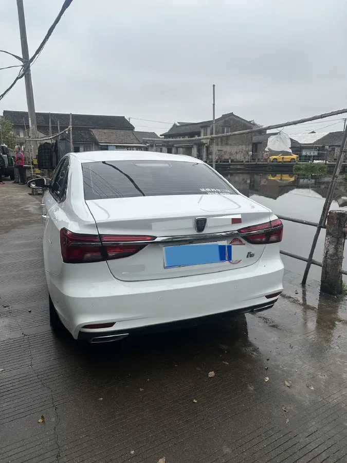 2020 Roewe i6 1.6L 125HP L4 CVT,autocango,china used car exporter,china ev exporter,chinese used car exporter,chinese used ev exporter