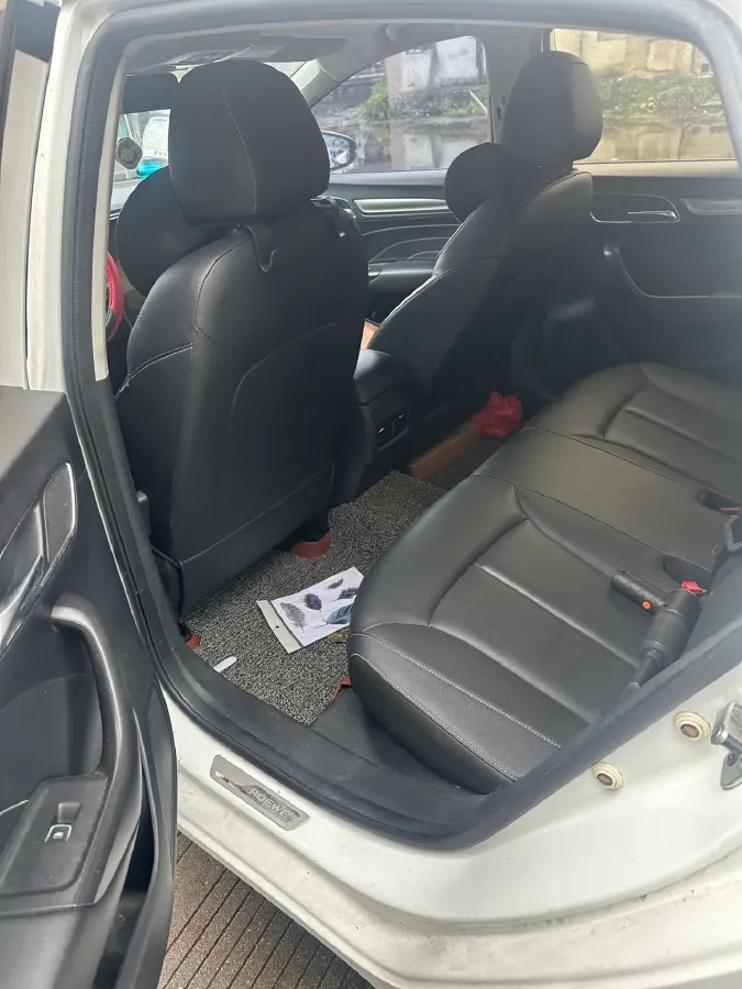 2020 Roewe i6 1.6L 125HP L4 CVT,autocango,china used car exporter,china ev exporter,chinese used car exporter,chinese used ev exporter