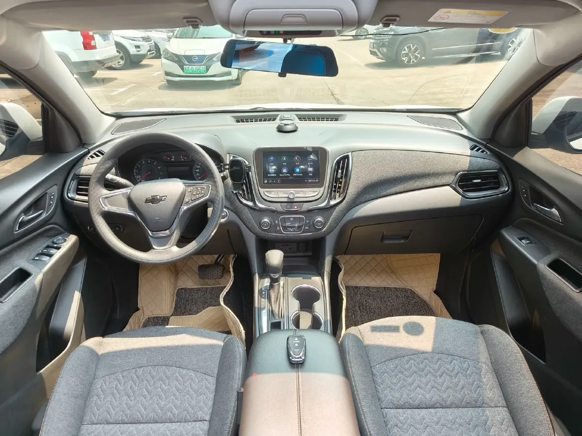 2021 Chevrolet Equinox 1.5T 169HP L4 6AT,autocango,china used car exporter,china ev exporter,chinese used car exporter,chinese used ev exporter