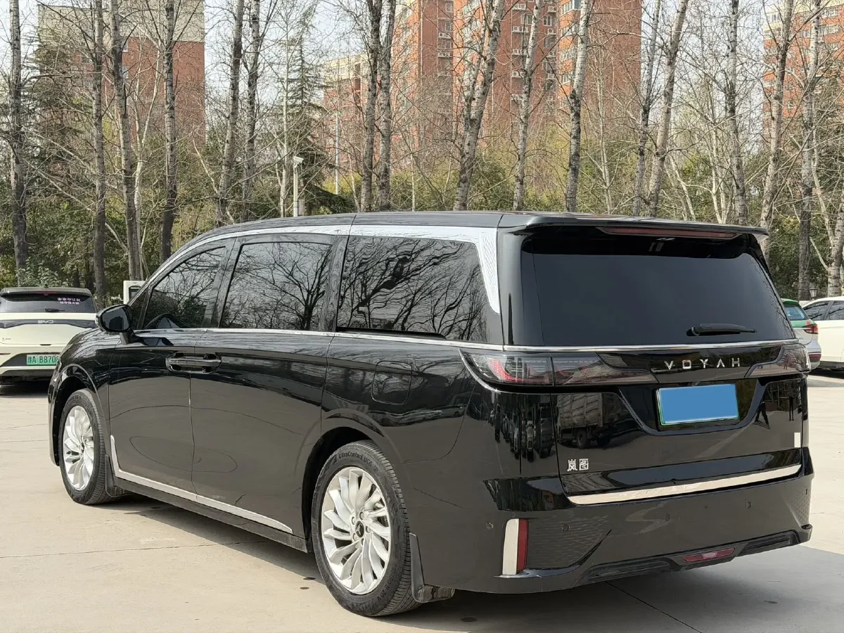 2022 Voyah Dream 1.5T 136HP L4 PHEV 25.57KWH,autocango,china used car exporter,china ev exporter,chinese used car exporter,chinese used ev exporter