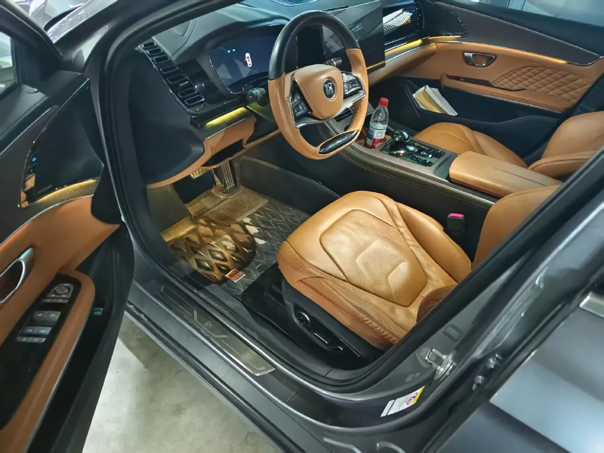 2022 Volkswagen Tiguan L 2.0T 186HP L4 7DCT,autocango,china used car exporter,china ev exporter,chinese used car exporter,chinese used ev exporter