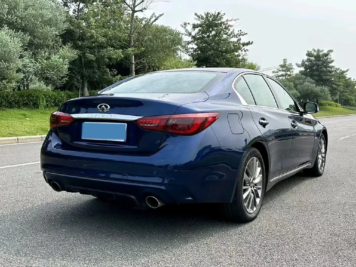 2018 Jeep Grand Commander 2.0T 265HP L4 9AT,autocango,china used car exporter,china ev exporter,chinese used car exporter,chinese used ev exporter