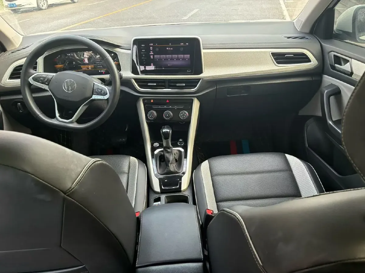 2023 Volkswagen T-Roc 1.4T 150HP L4 7DCT,autocango,china used car exporter,china ev exporter,chinese used car exporter,chinese used ev exporter