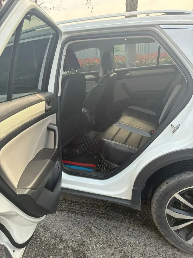 2023 Volkswagen T-Roc 1.4T 150HP L4 7DCT,autocango,china used car exporter,china ev exporter,chinese used car exporter,chinese used ev exporter