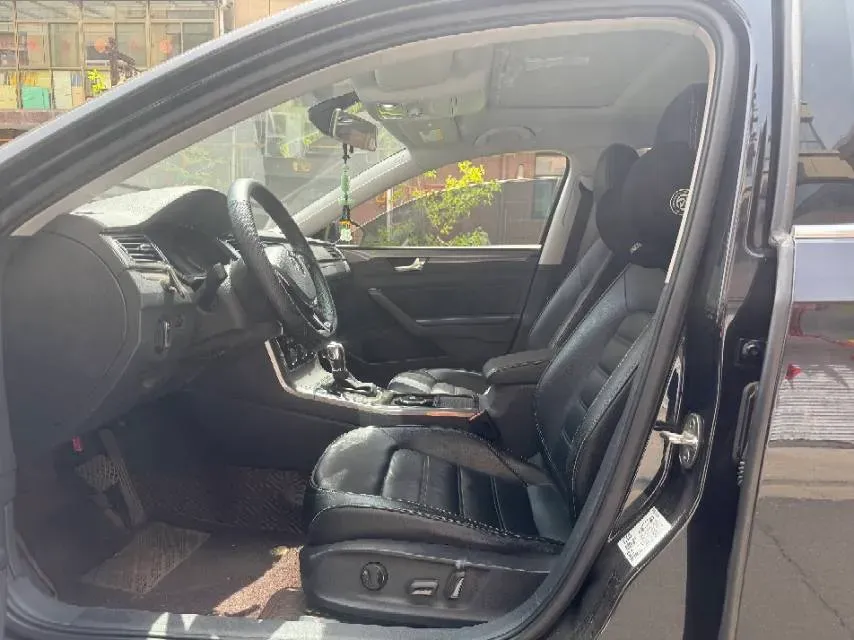 2017 Volkswagen Passat 1.8T 180HP L4 7DCT,autocango,china used car exporter,china ev exporter,chinese used car exporter,chinese used ev exporter