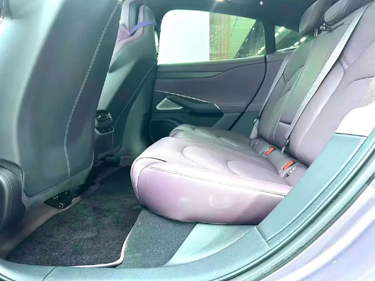 2024 MI SU7 BEV 101KWH,autocango,china used car exporter,china ev exporter,chinese used car exporter,chinese used ev exporter