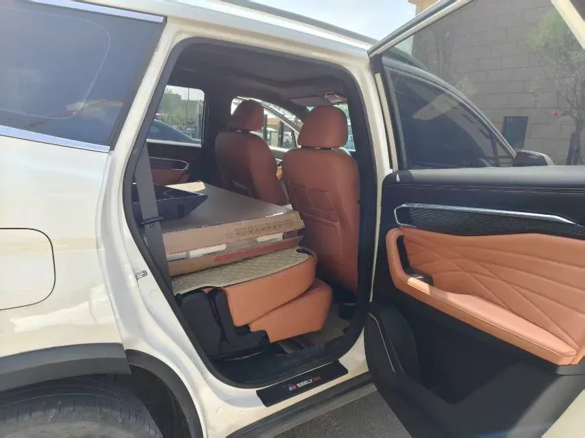 2024 Geely Okavango L 2.0T 218HP L4 7DCT,autocango,china used car exporter,china ev exporter,chinese used car exporter,chinese used ev exporter