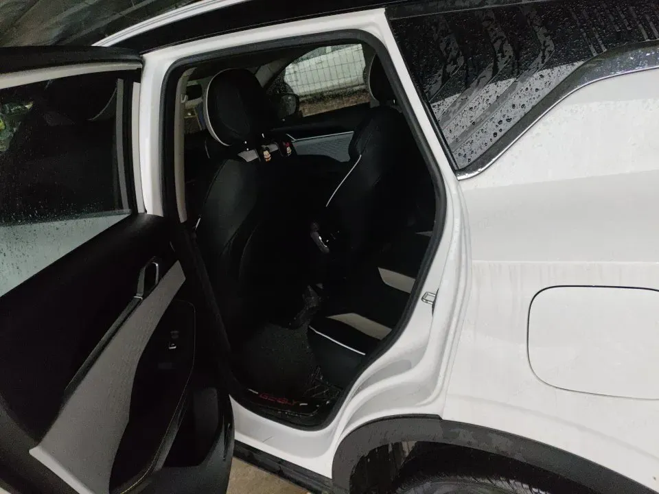 2023 Geely Coolray 1.5T 181HP L4 7DCT,autocango,china used car exporter,china ev exporter,chinese used car exporter,chinese used ev exporter