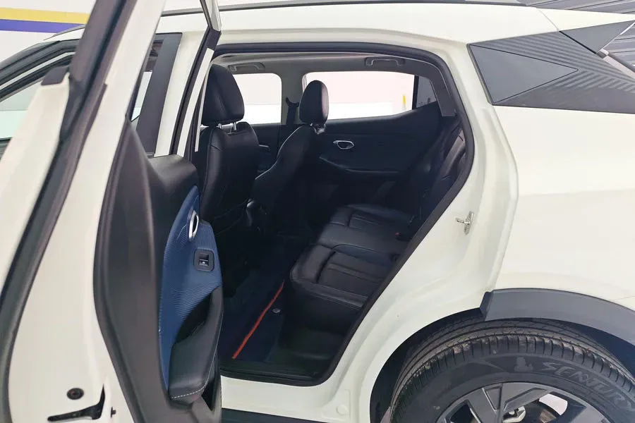 2023 GAC Trumpchi GS3 1.5T 177HP L4 7DCT,autocango,china used car exporter,china ev exporter,chinese used car exporter,chinese used ev exporter