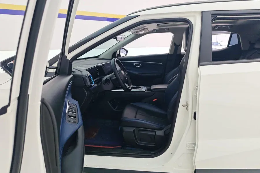 2023 GAC Trumpchi GS3 1.5T 177HP L4 7DCT,autocango,china used car exporter,china ev exporter,chinese used car exporter,chinese used ev exporter