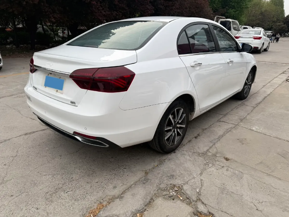 2020 Geely Emgrand 1.5L 109HP L4 5MT,autocango,china used car exporter,china ev exporter,chinese used car exporter,chinese used ev exporter