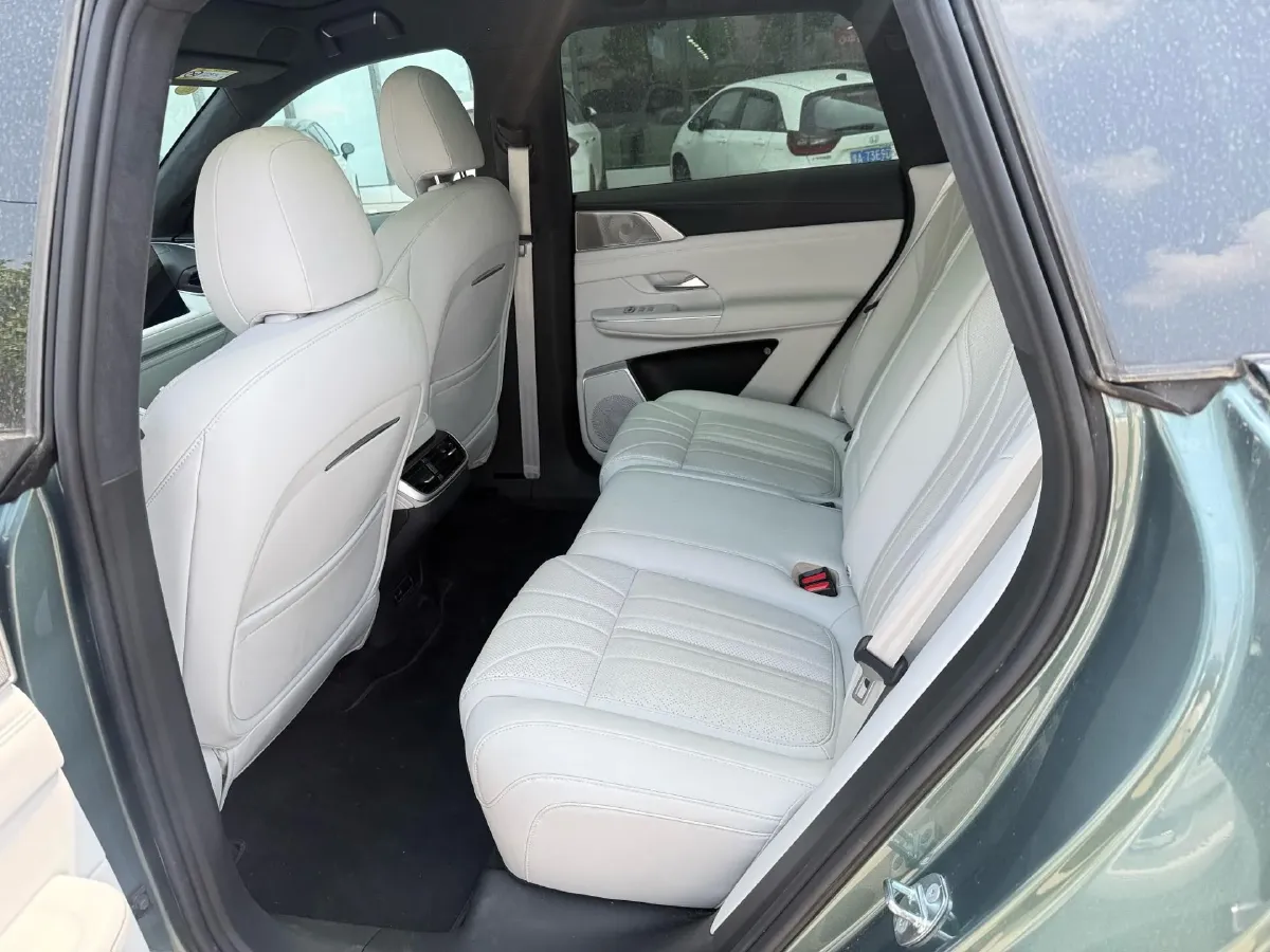 2025 Xpeng G9 BEV 79KWH,autocango,china used car exporter,china ev exporter,chinese used car exporter,chinese used ev exporter