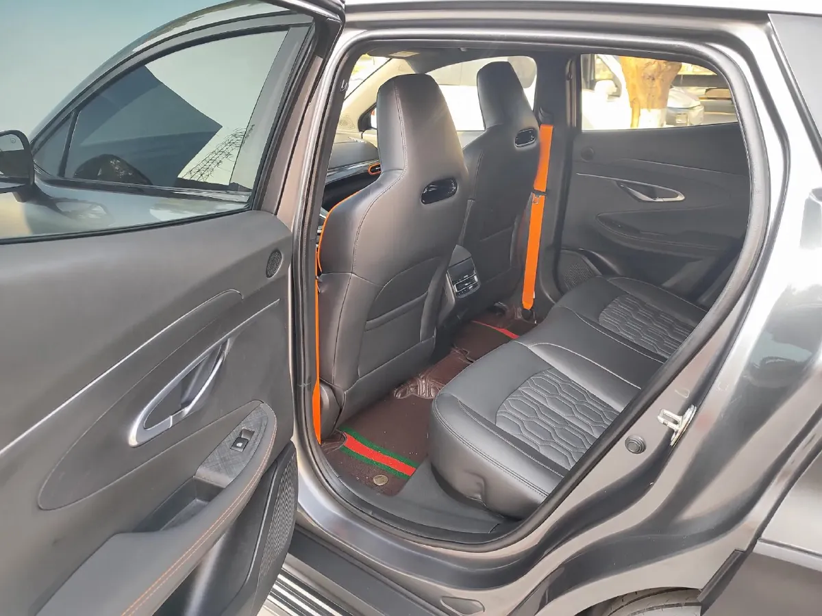 2022 ChangAn UNI-T 1.5T 188HP L4 7DCT,autocango,china used car exporter,china ev exporter,chinese used car exporter,chinese used ev exporter