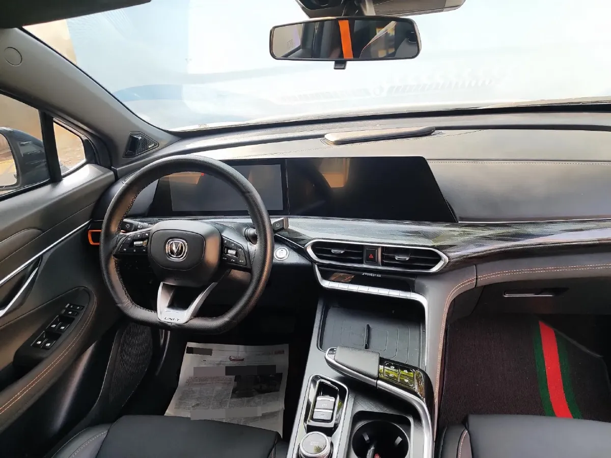 2022 ChangAn UNI-T 1.5T 188HP L4 7DCT,autocango,china used car exporter,china ev exporter,chinese used car exporter,chinese used ev exporter