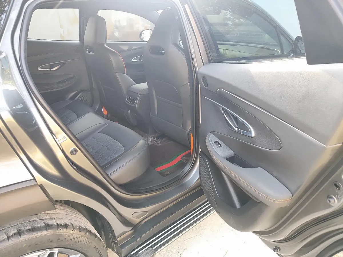 2022 ChangAn UNI-T 1.5T 188HP L4 7DCT,autocango,china used car exporter,china ev exporter,chinese used car exporter,chinese used ev exporter