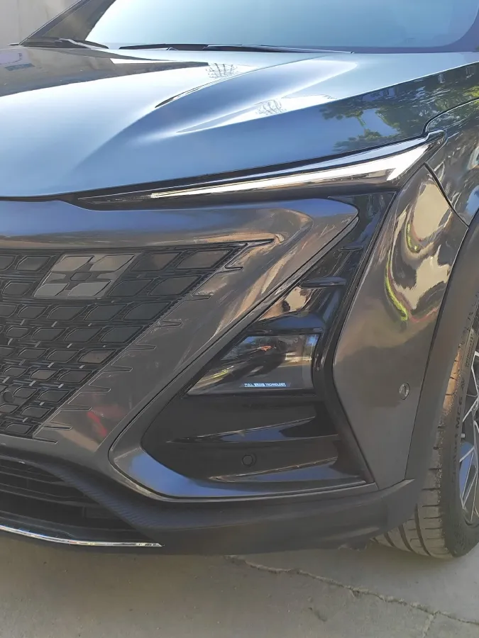 2022 ChangAn UNI-T 1.5T 188HP L4 7DCT,autocango,china used car exporter,china ev exporter,chinese used car exporter,chinese used ev exporter