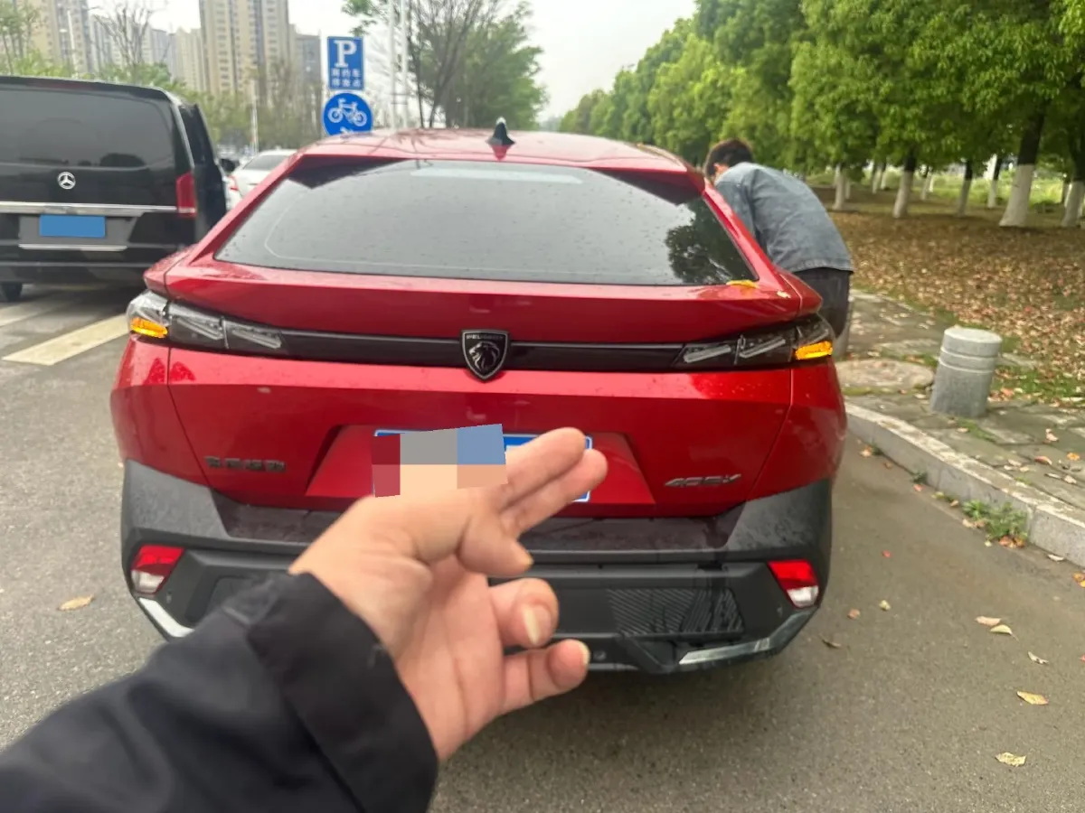 2023 Peugeot 408X 1.6T 175HP L4 8AT,autocango,china used car exporter,china ev exporter,chinese used car exporter,chinese used ev exporter