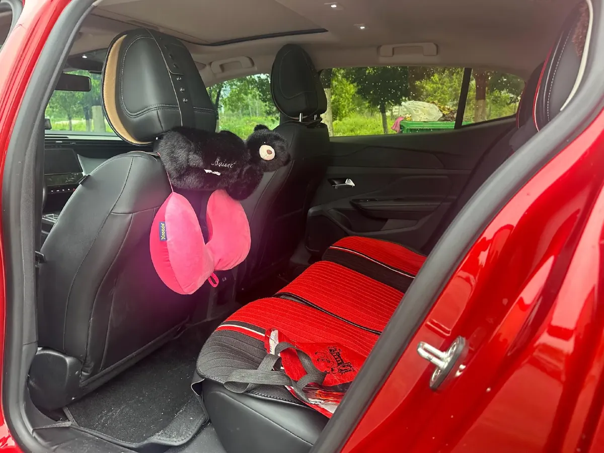 2023 Peugeot 408X 1.6T 175HP L4 8AT,autocango,china used car exporter,china ev exporter,chinese used car exporter,chinese used ev exporter