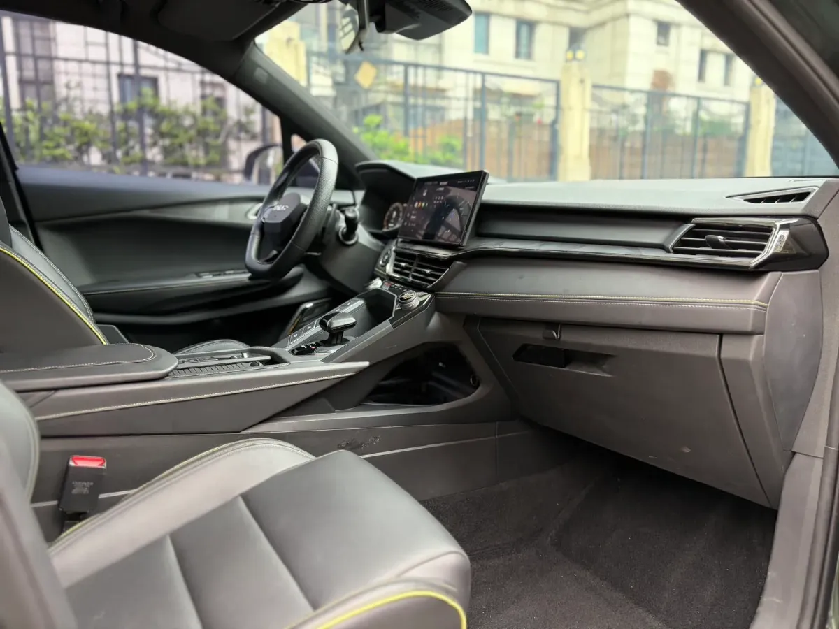 2023 LYNK&CO 03 1.5T 181HP L4 7DCT,autocango,china used car exporter,china ev exporter,chinese used car exporter,chinese used ev exporter